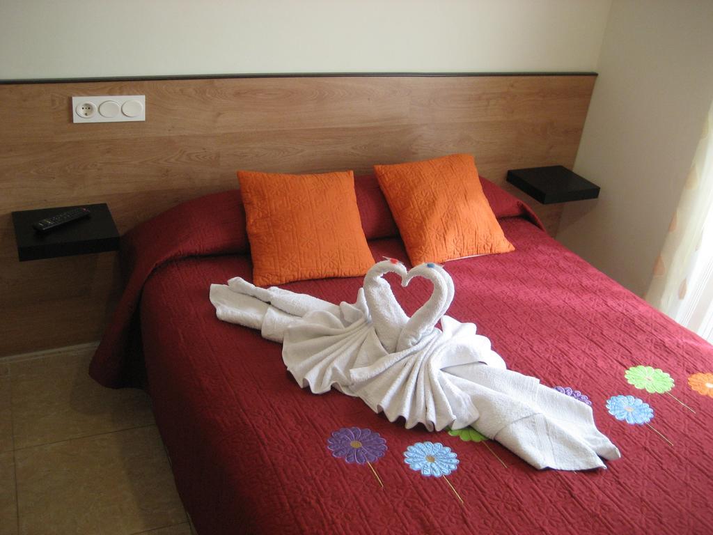 Hostal Huespedes Toledo มาดริด ห้อง รูปภาพ