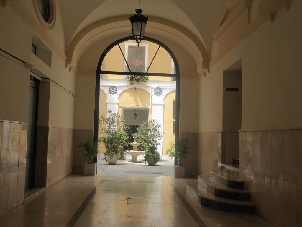 Hostal Huespedes Toledo มาดริด ภายนอก รูปภาพ