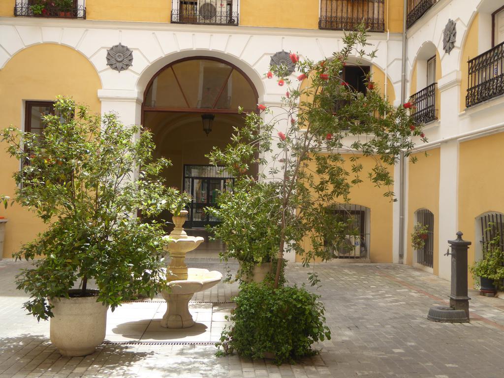 Hostal Huespedes Toledo มาดริด ภายนอก รูปภาพ