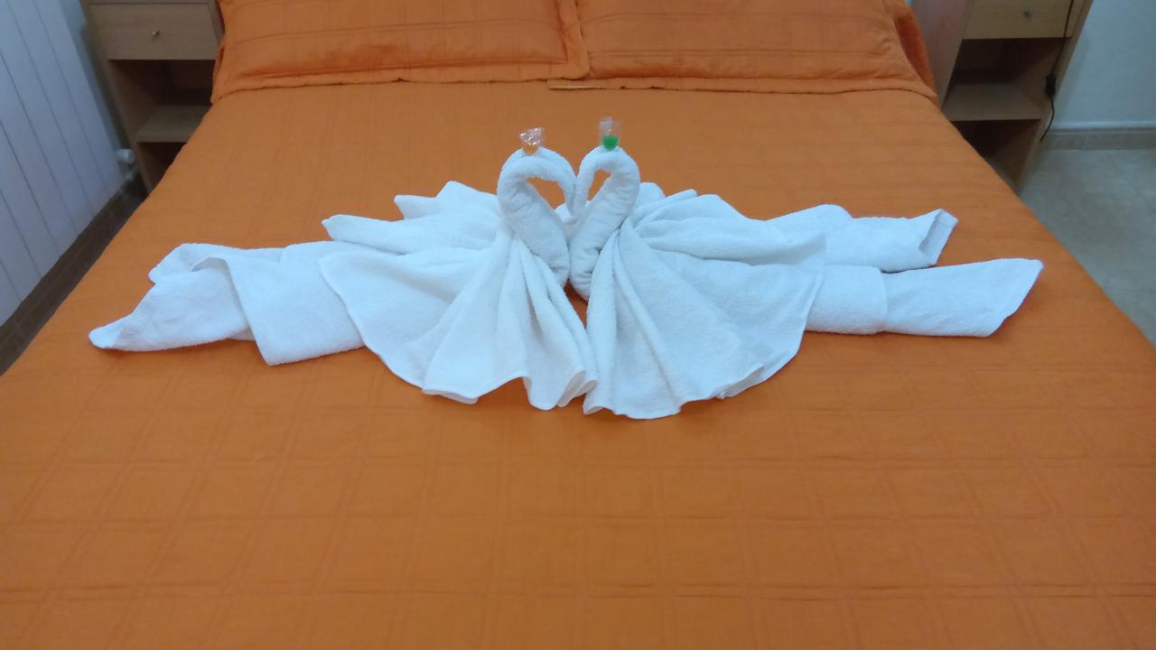Hostal Huespedes Toledo มาดริด ภายนอก รูปภาพ